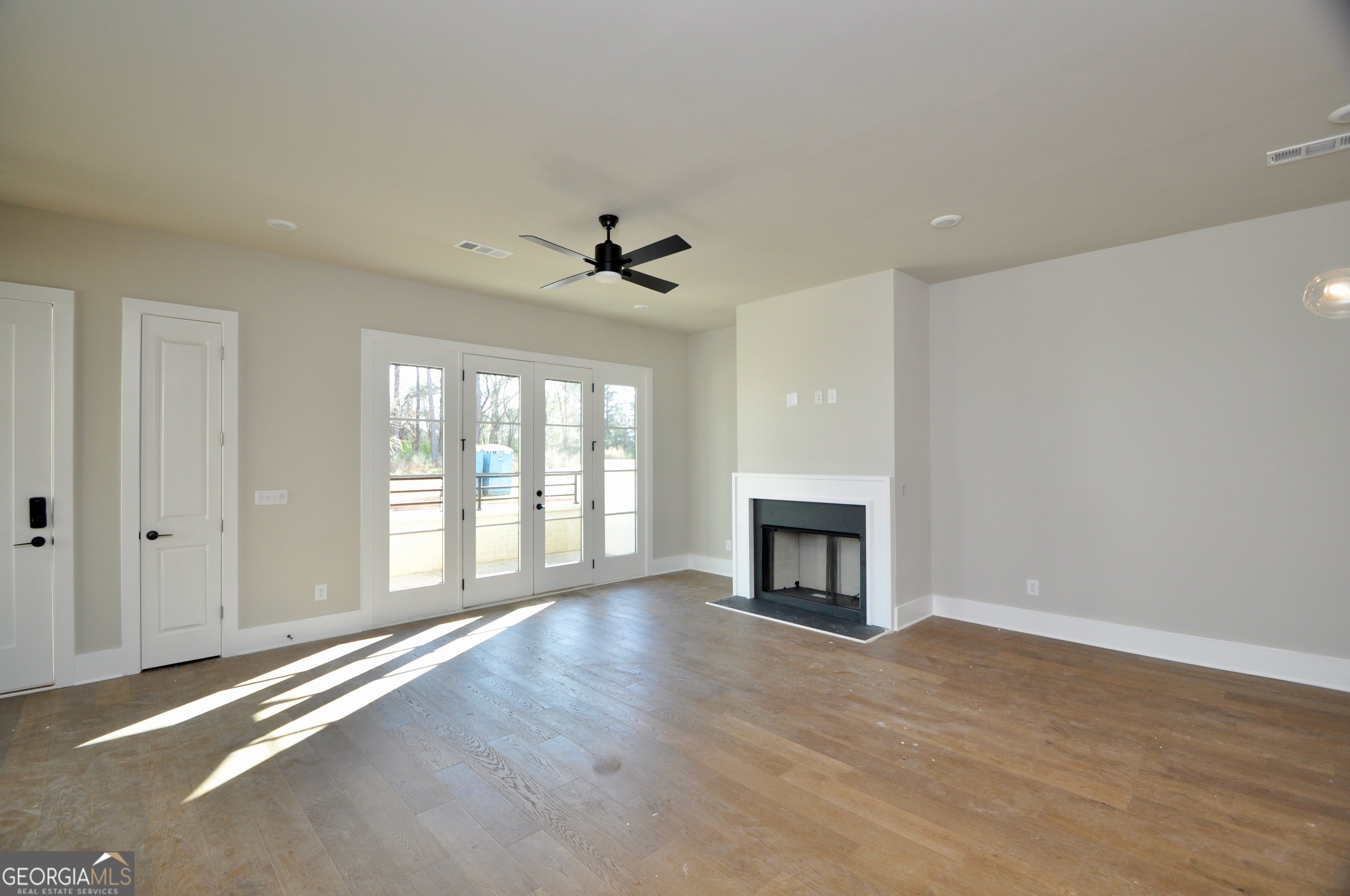 1335 Watson Lane # E9