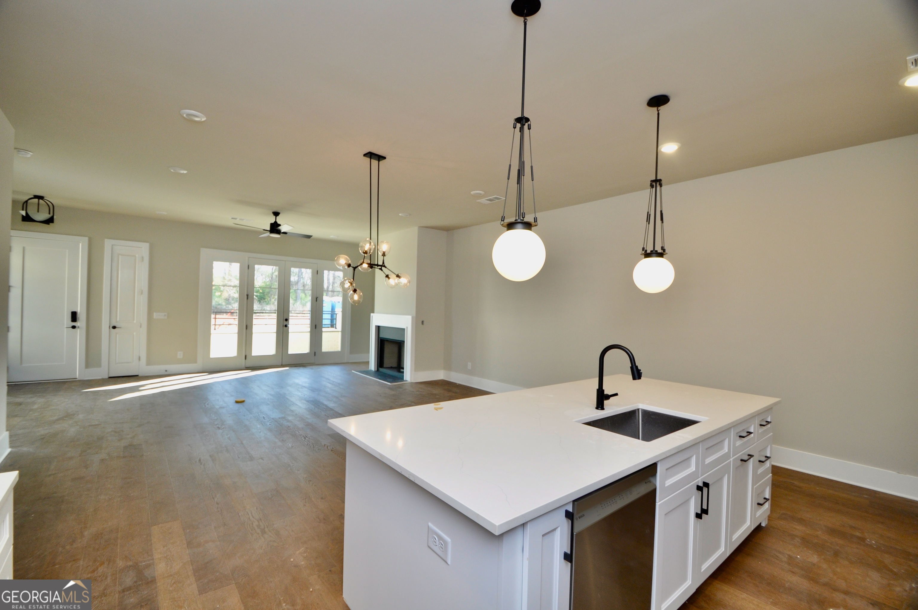 1121 Watson Lane # E2