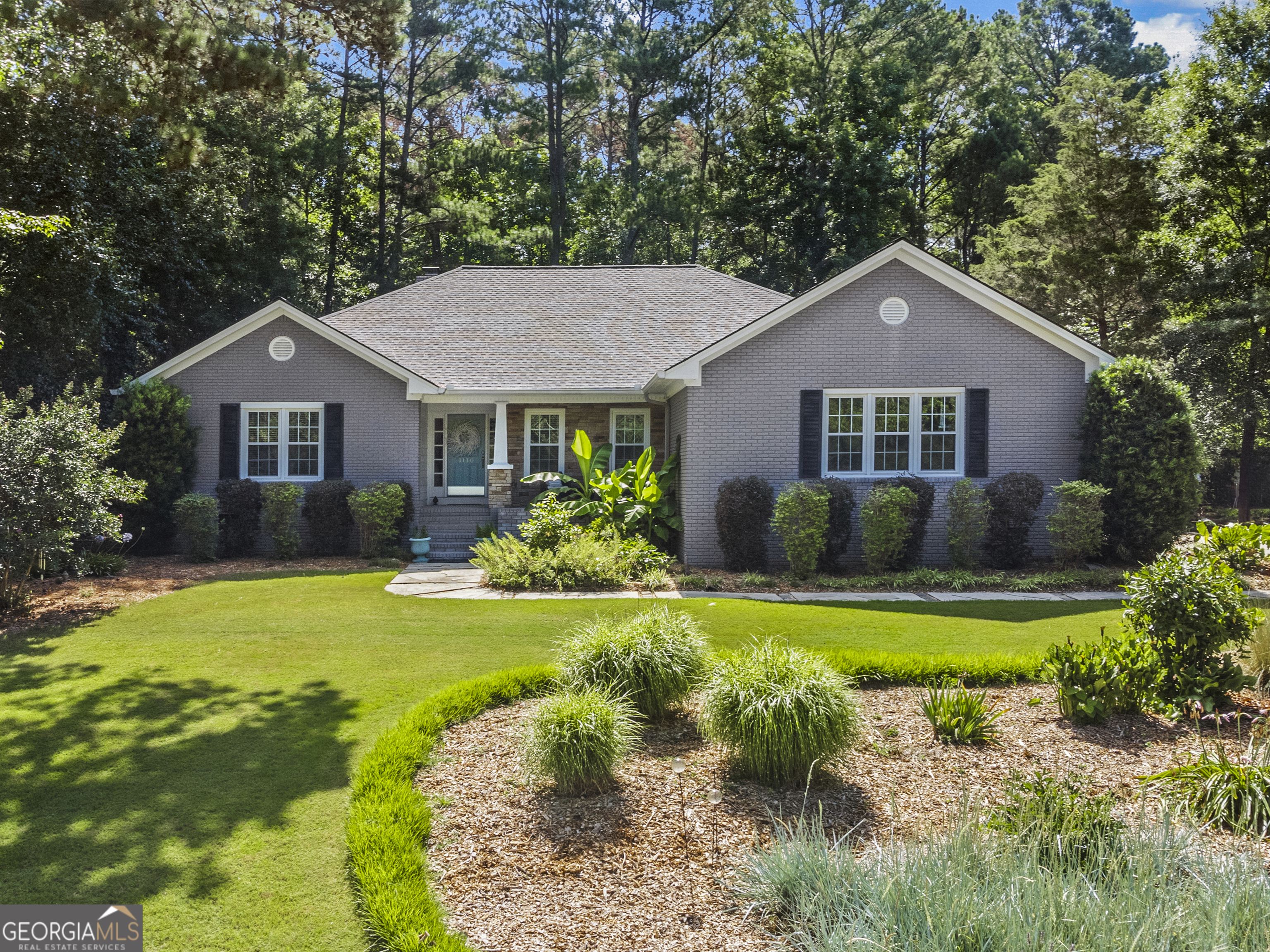 1110 Fernwood Drive