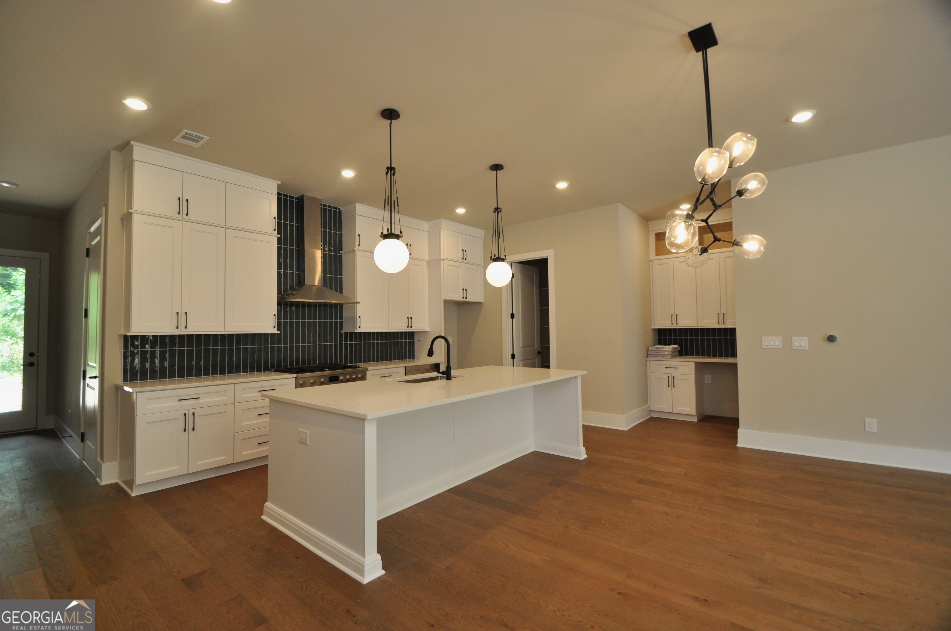 1284 Watson Lane # F8