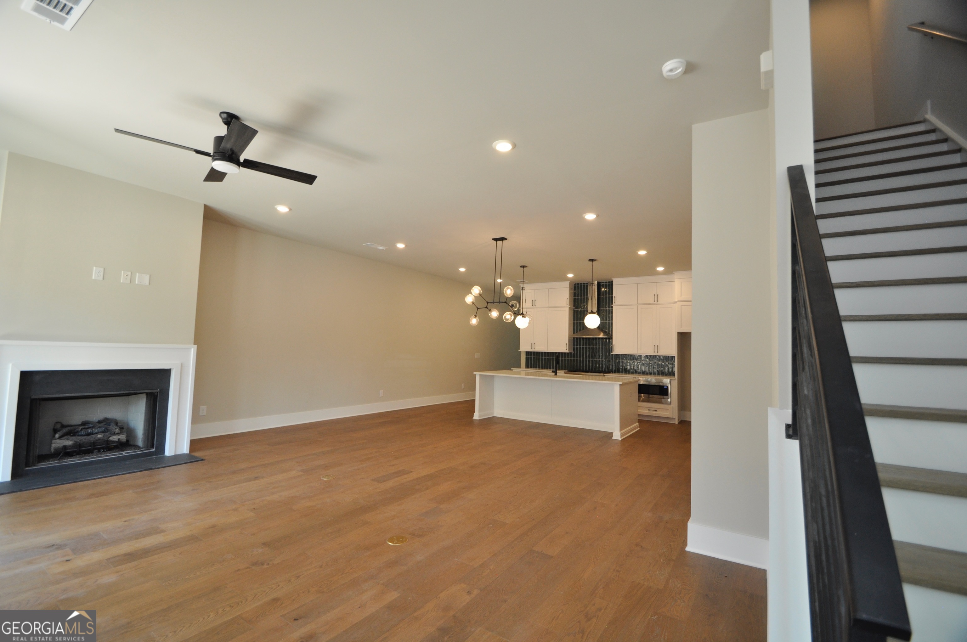 1284 Watson Lane # F8