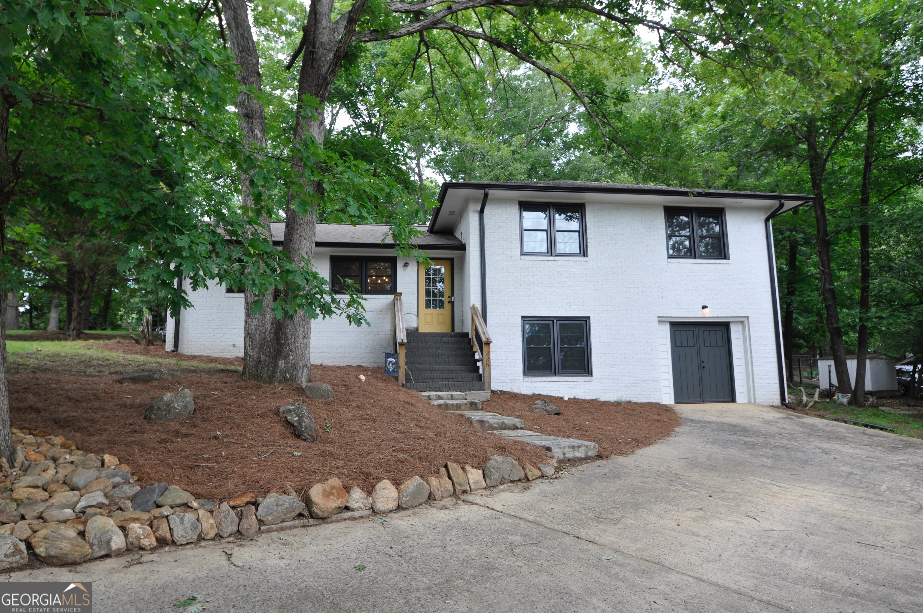 225 Sherwood Drive