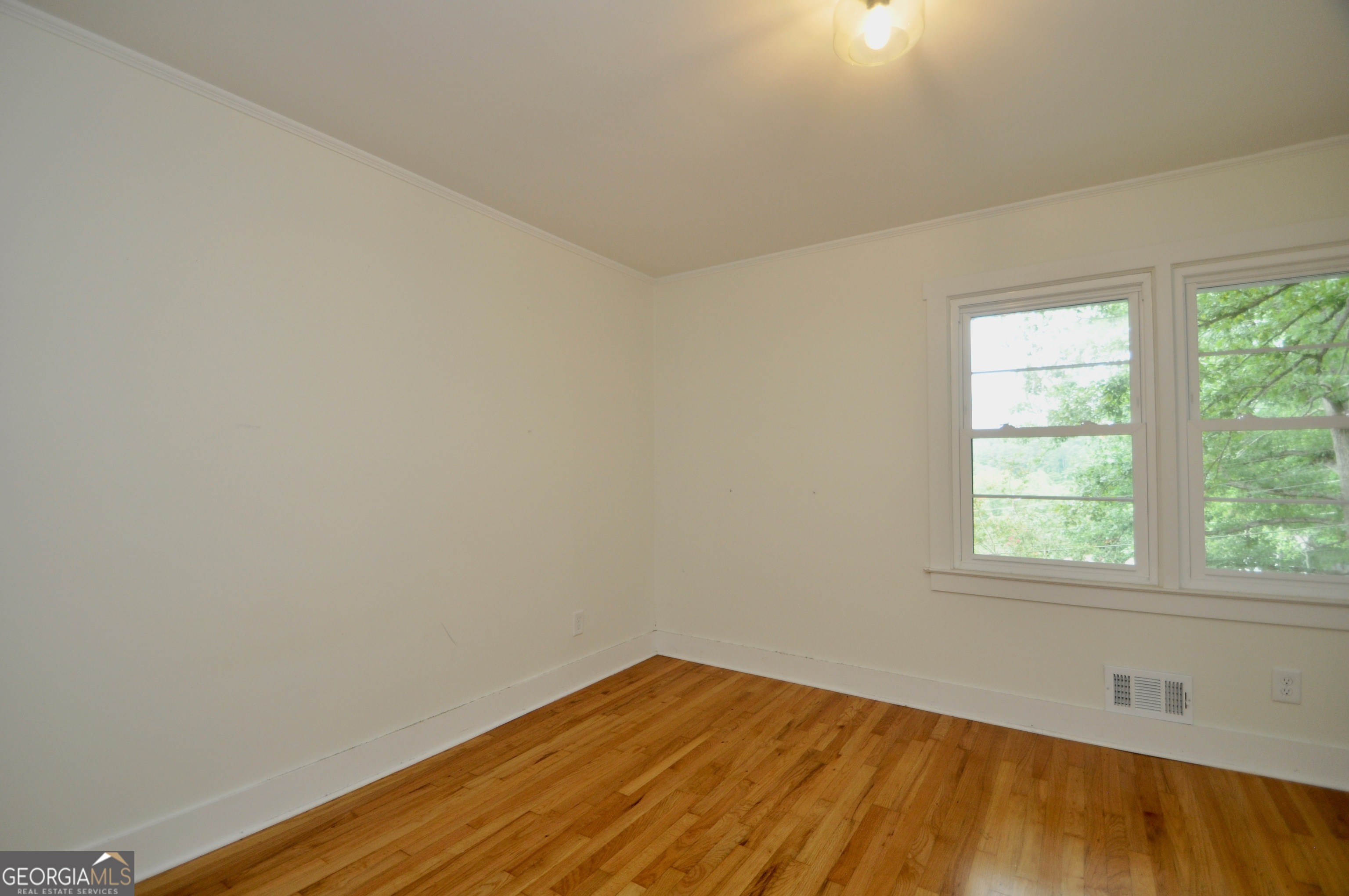 225 Sherwood Drive