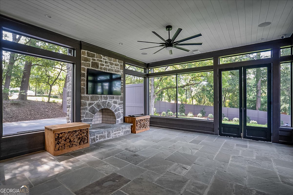 415 Westview Drive
