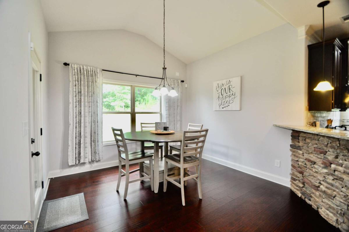 860 Ashland Falls Drive