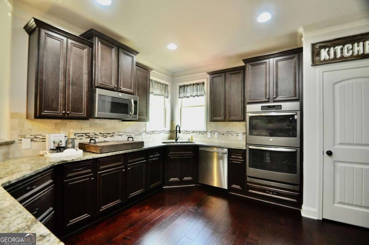 860 Ashland Falls Drive