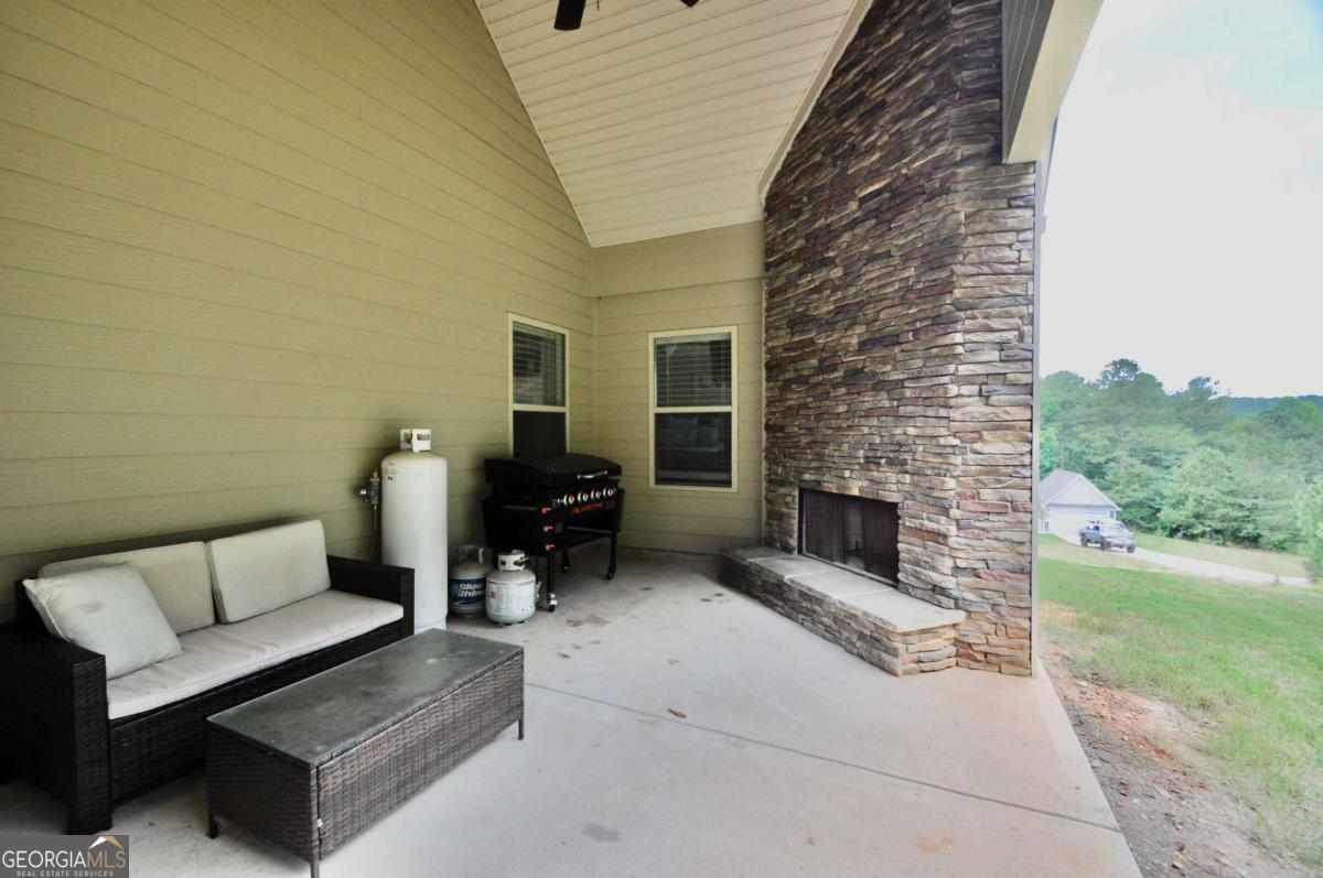 860 Ashland Falls Drive