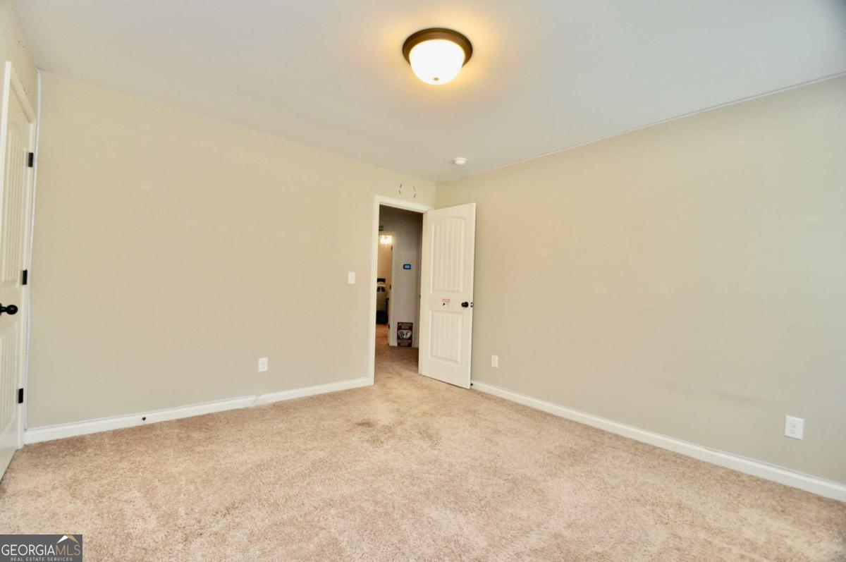 860 Ashland Falls Drive