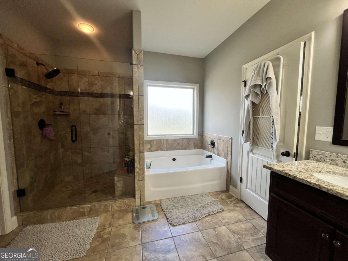 860 Ashland Falls Drive