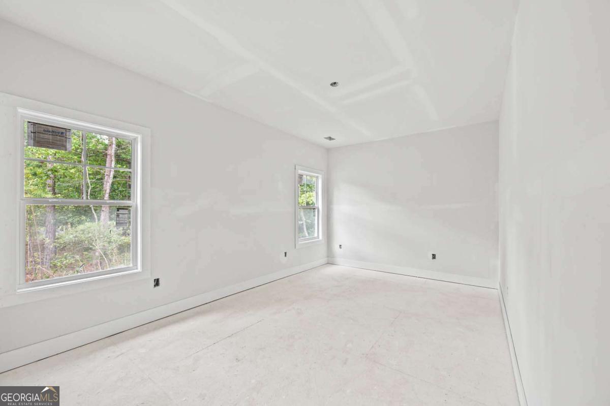 1021 Pointe S