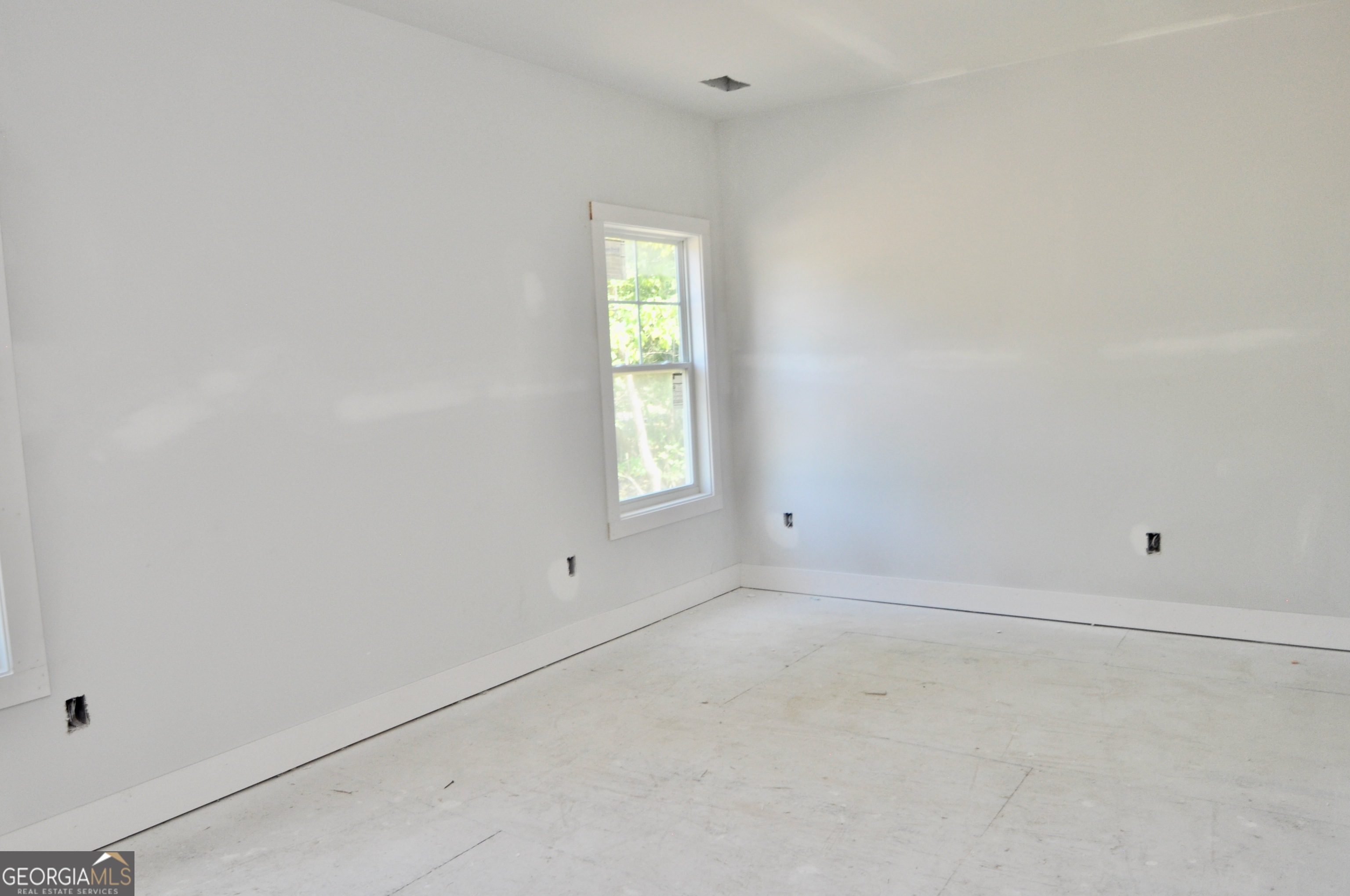 1021 Pointe S
