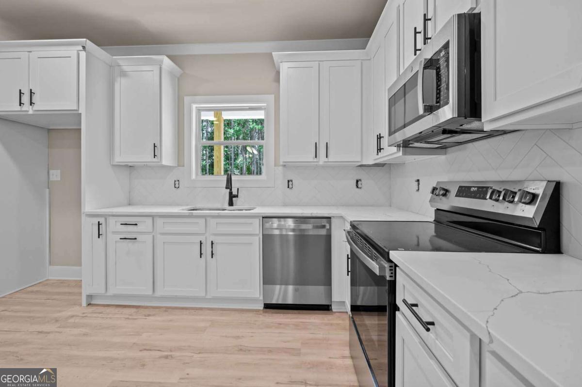 1165 Watersedge Cove