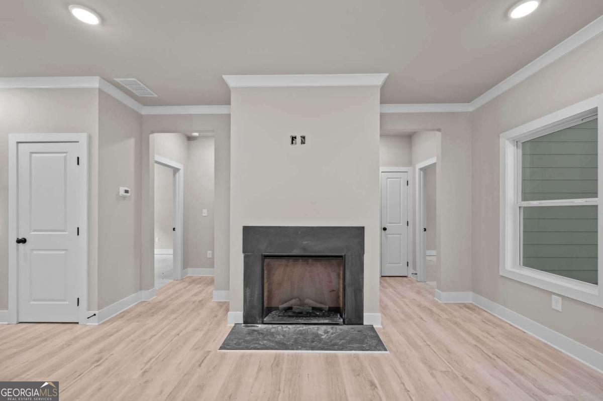 1165 Watersedge Cove