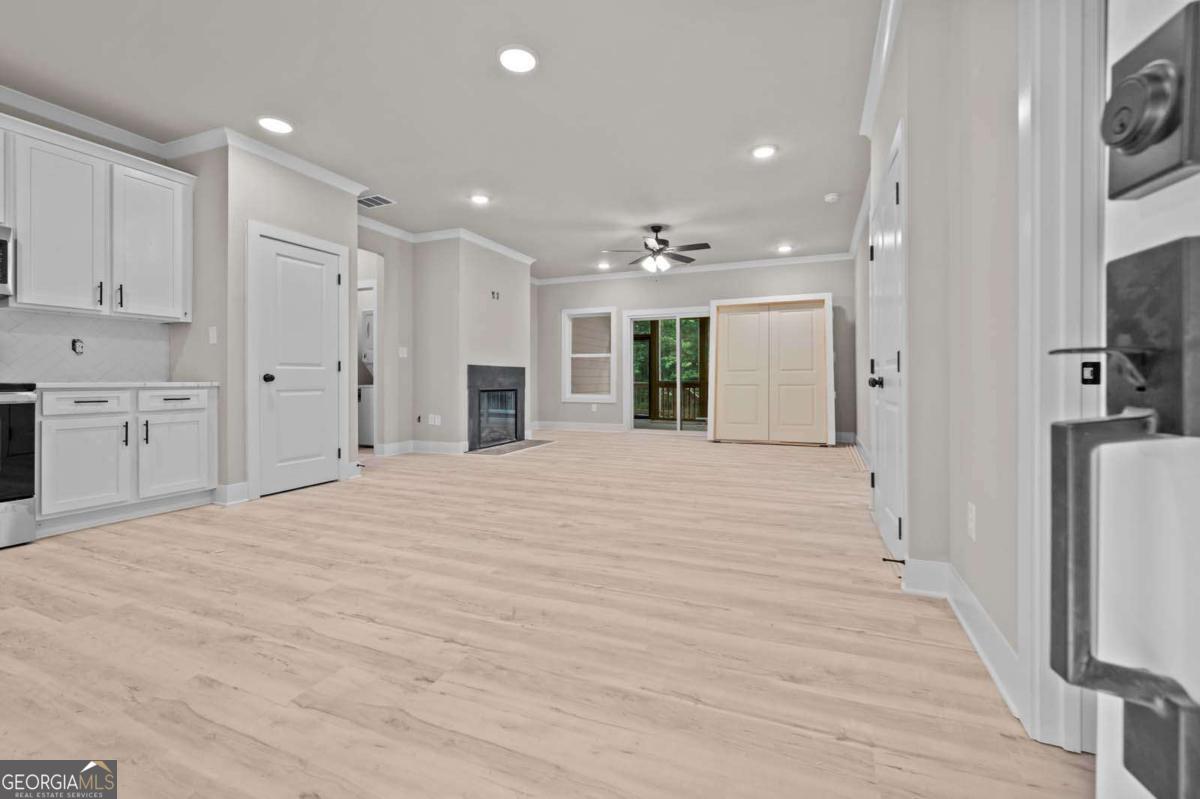 1165 Watersedge Cove