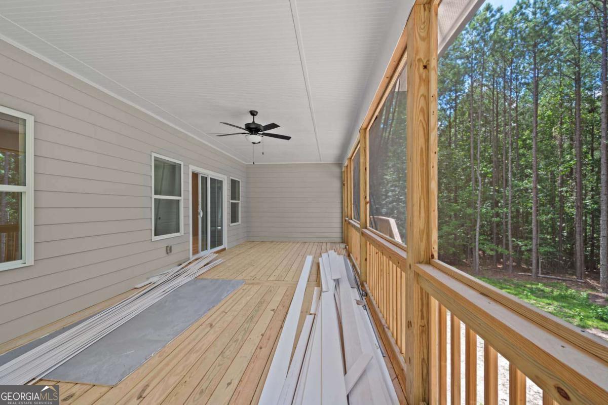 1165 Watersedge Cove
