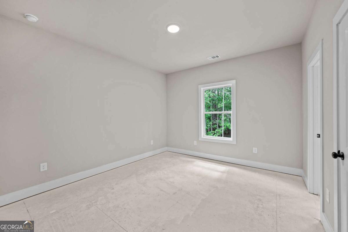1165 Watersedge Cove