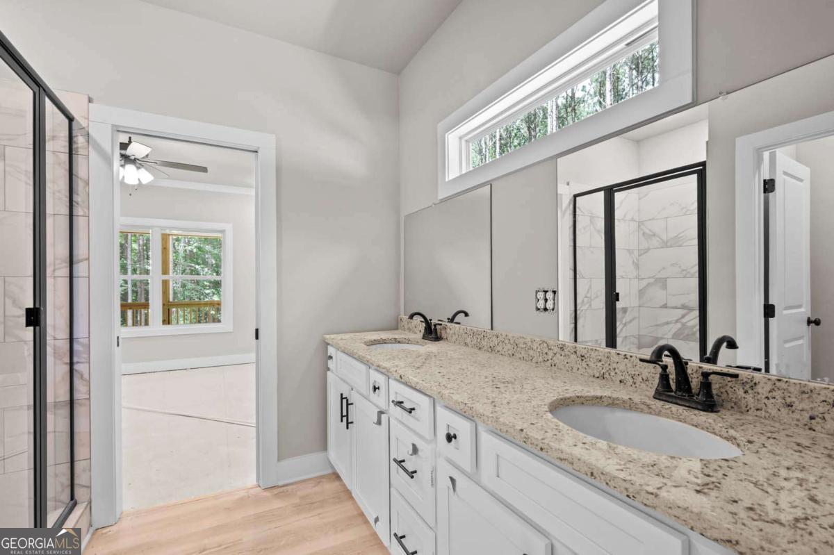 1165 Watersedge Cove