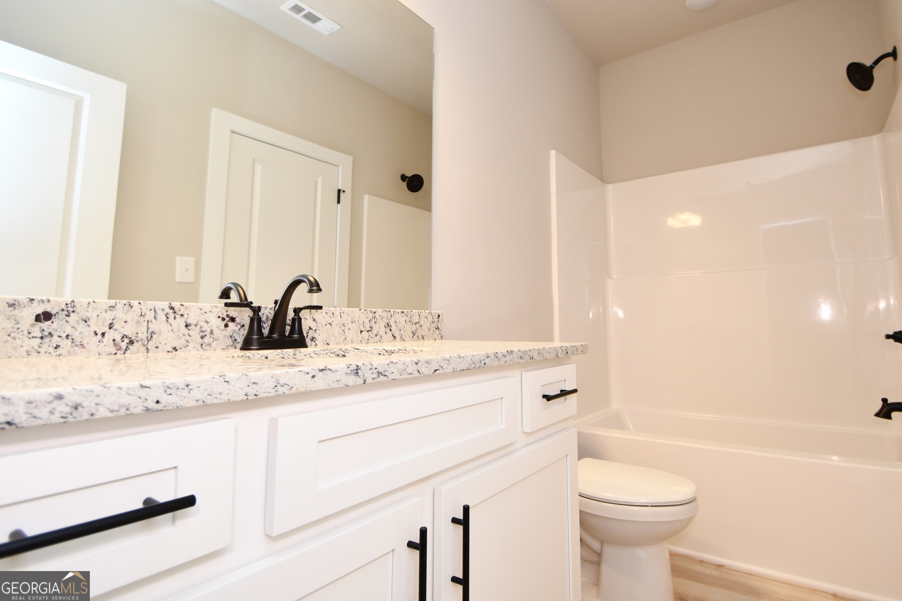 1165 Watersedge Cove