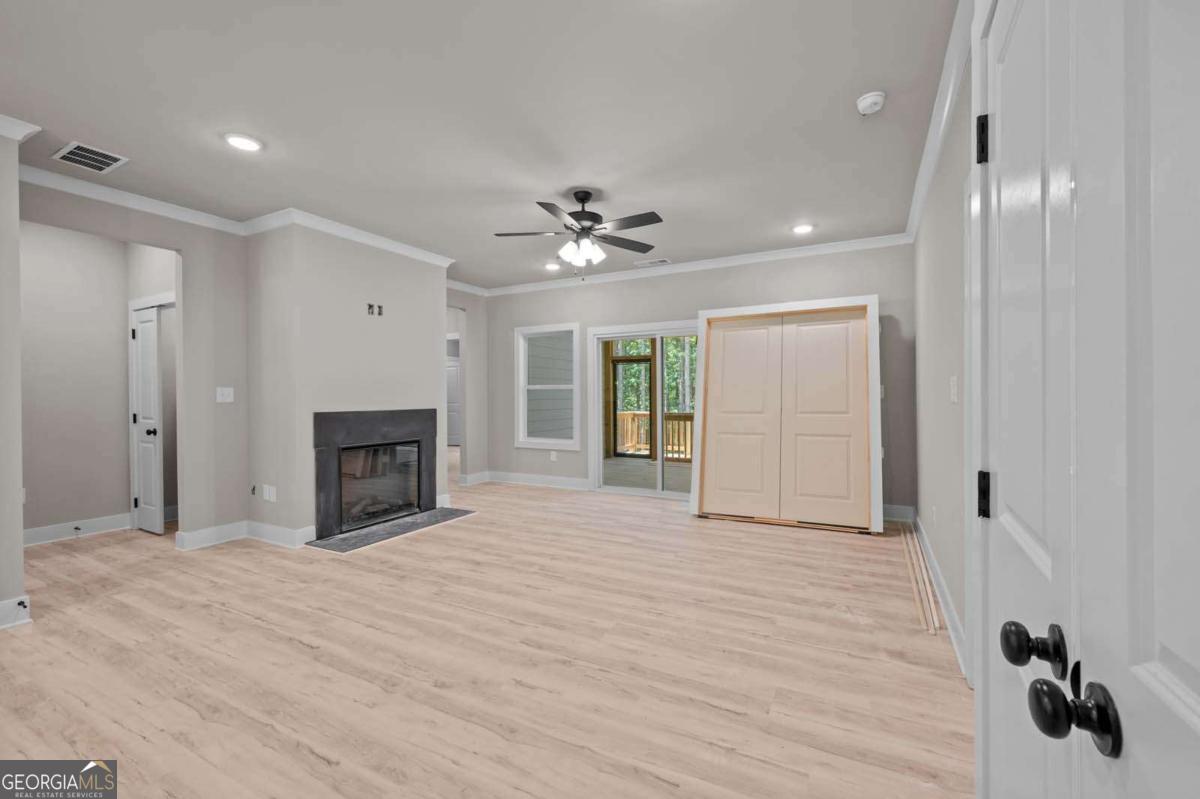 1165 Watersedge Cove