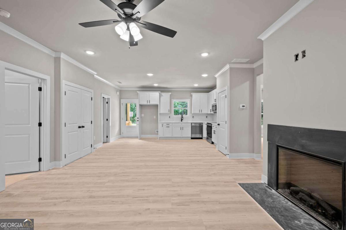 1165 Watersedge Cove