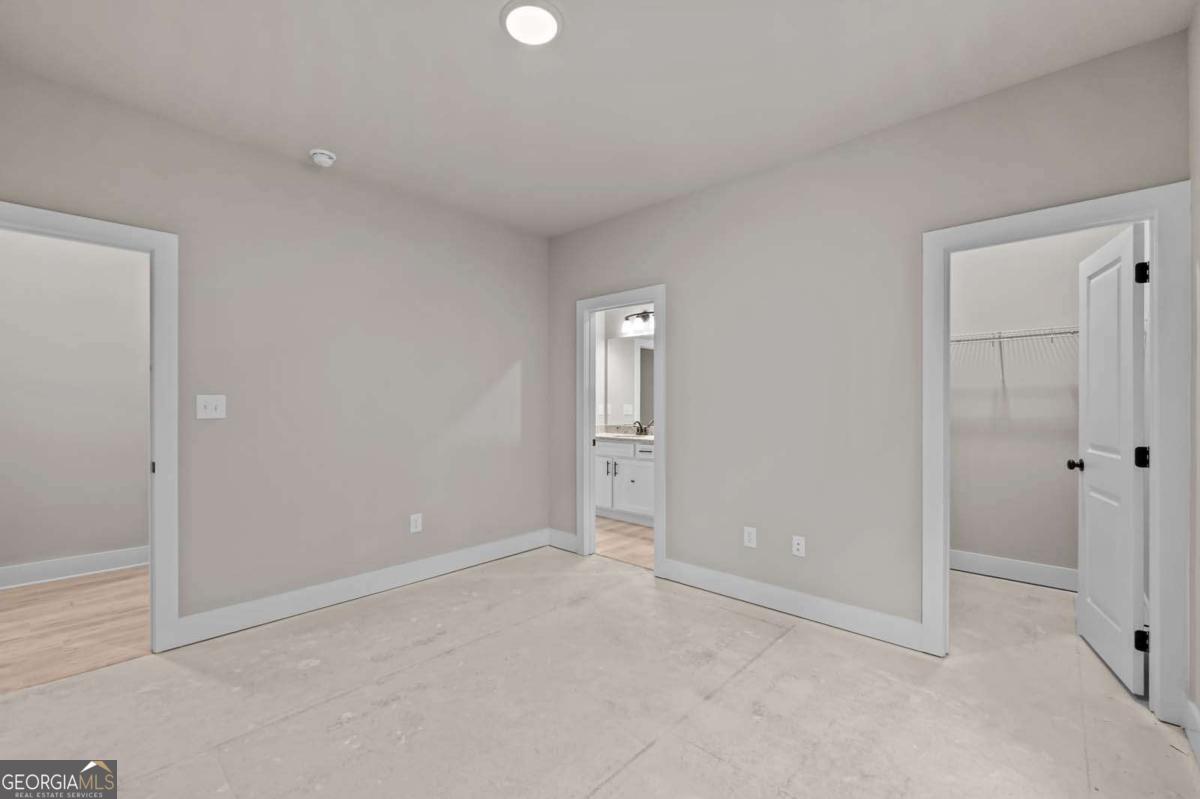 1165 Watersedge Cove