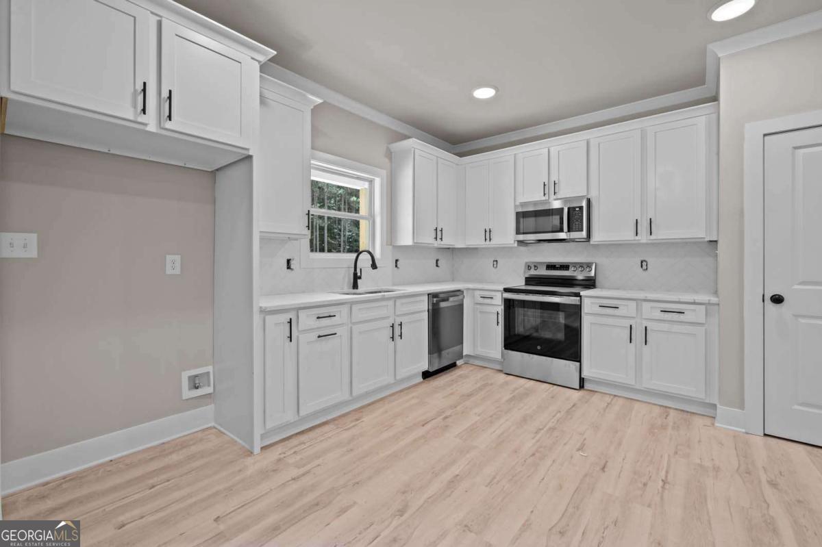 1165 Watersedge Cove