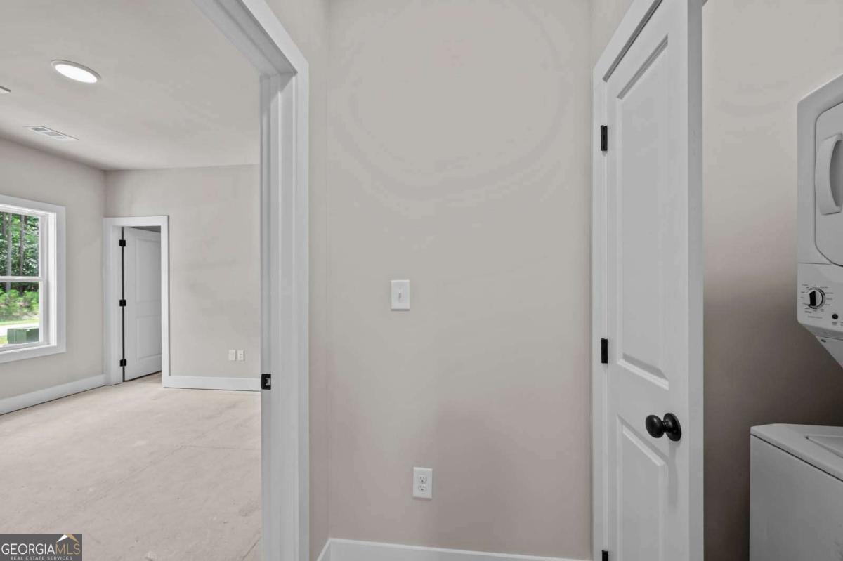 1165 Watersedge Cove