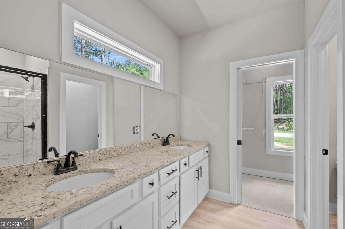 1165 Watersedge Cove