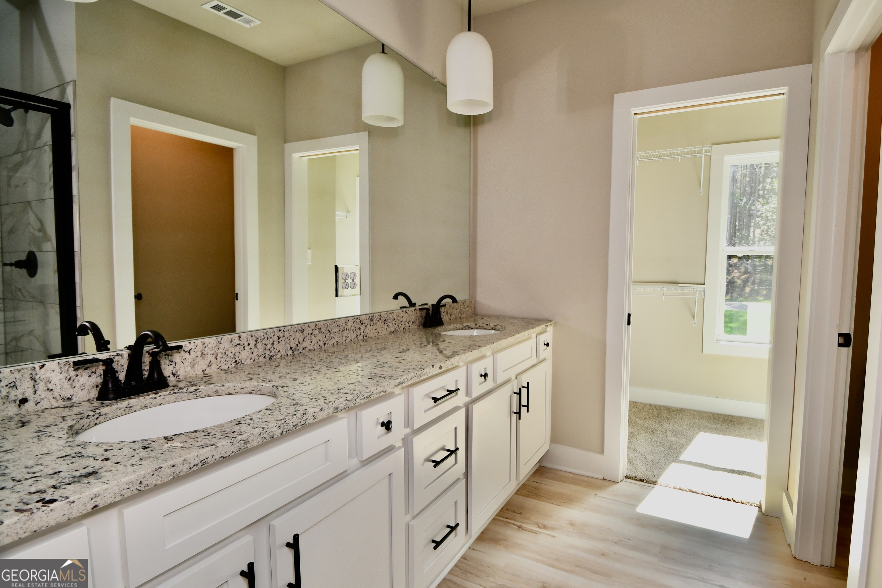 1165 Watersedge Cove