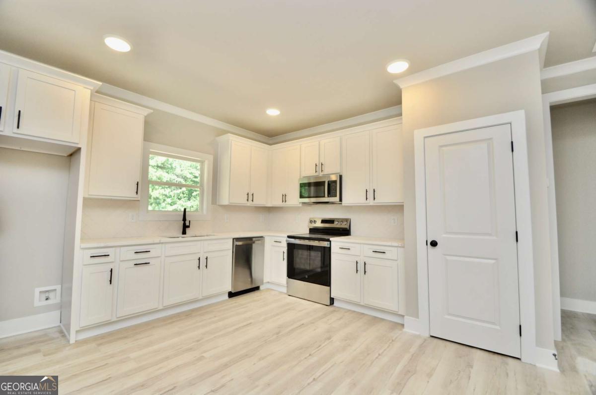 1192 Sunset Cove