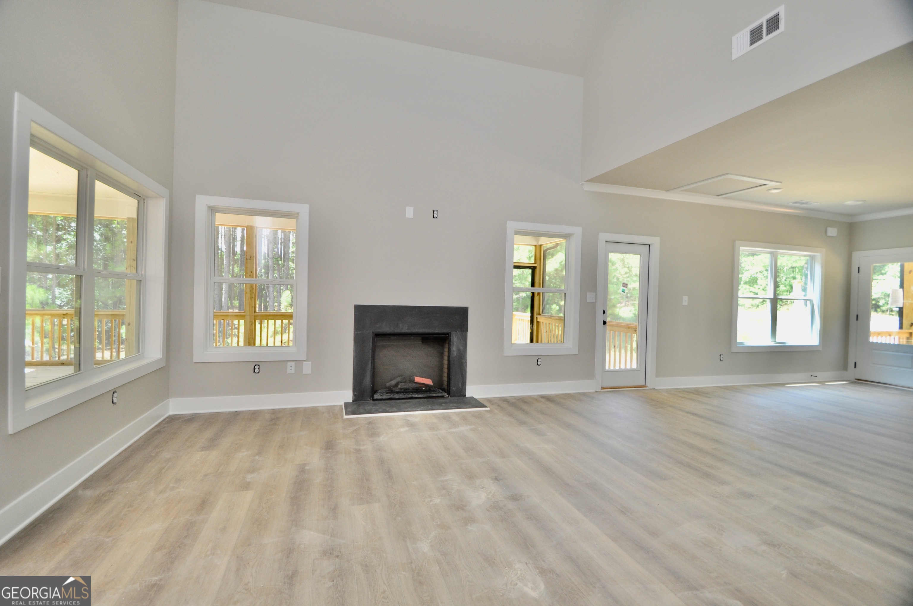 1198 Sunset Cove