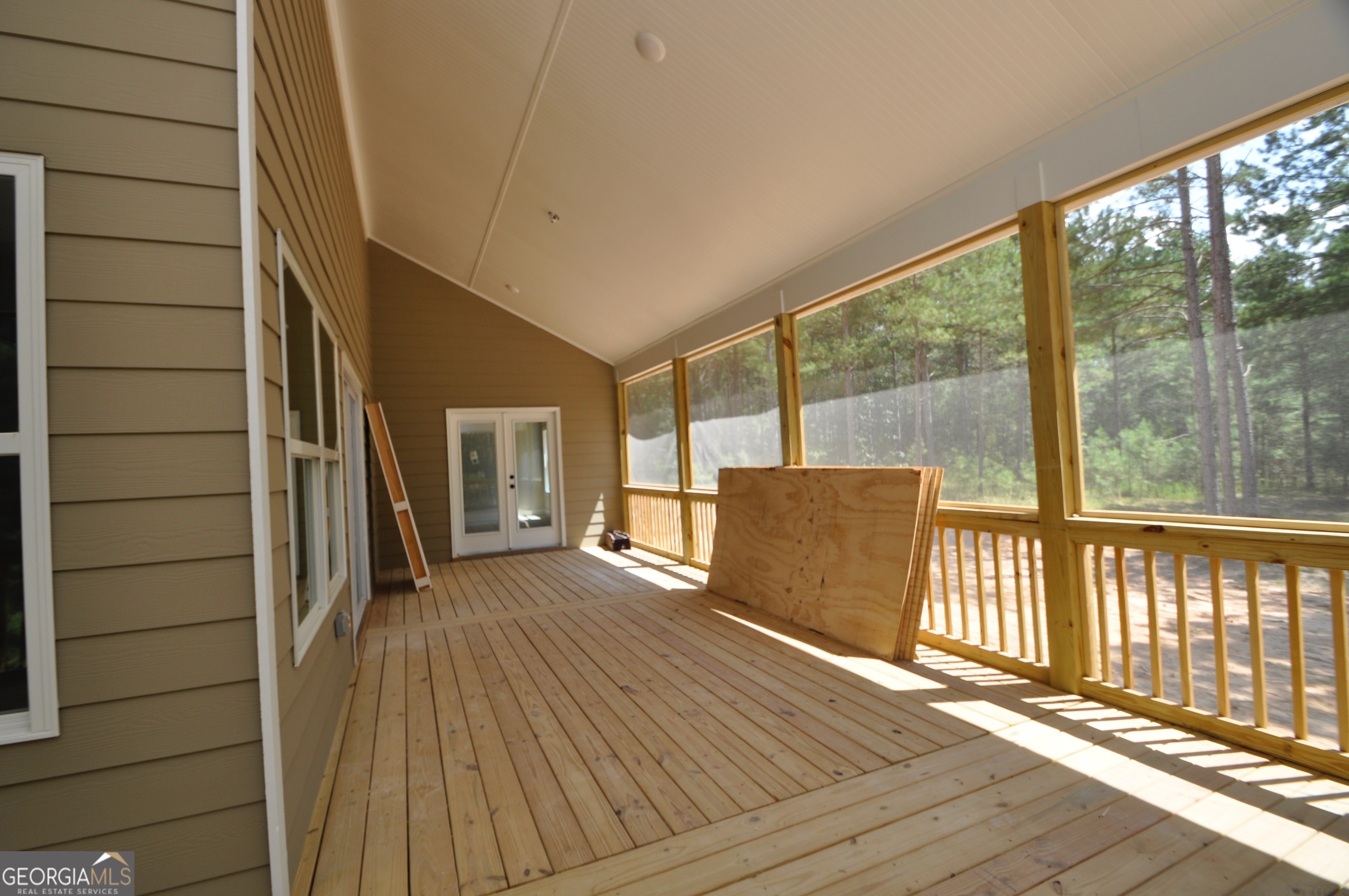1198 Sunset Cove
