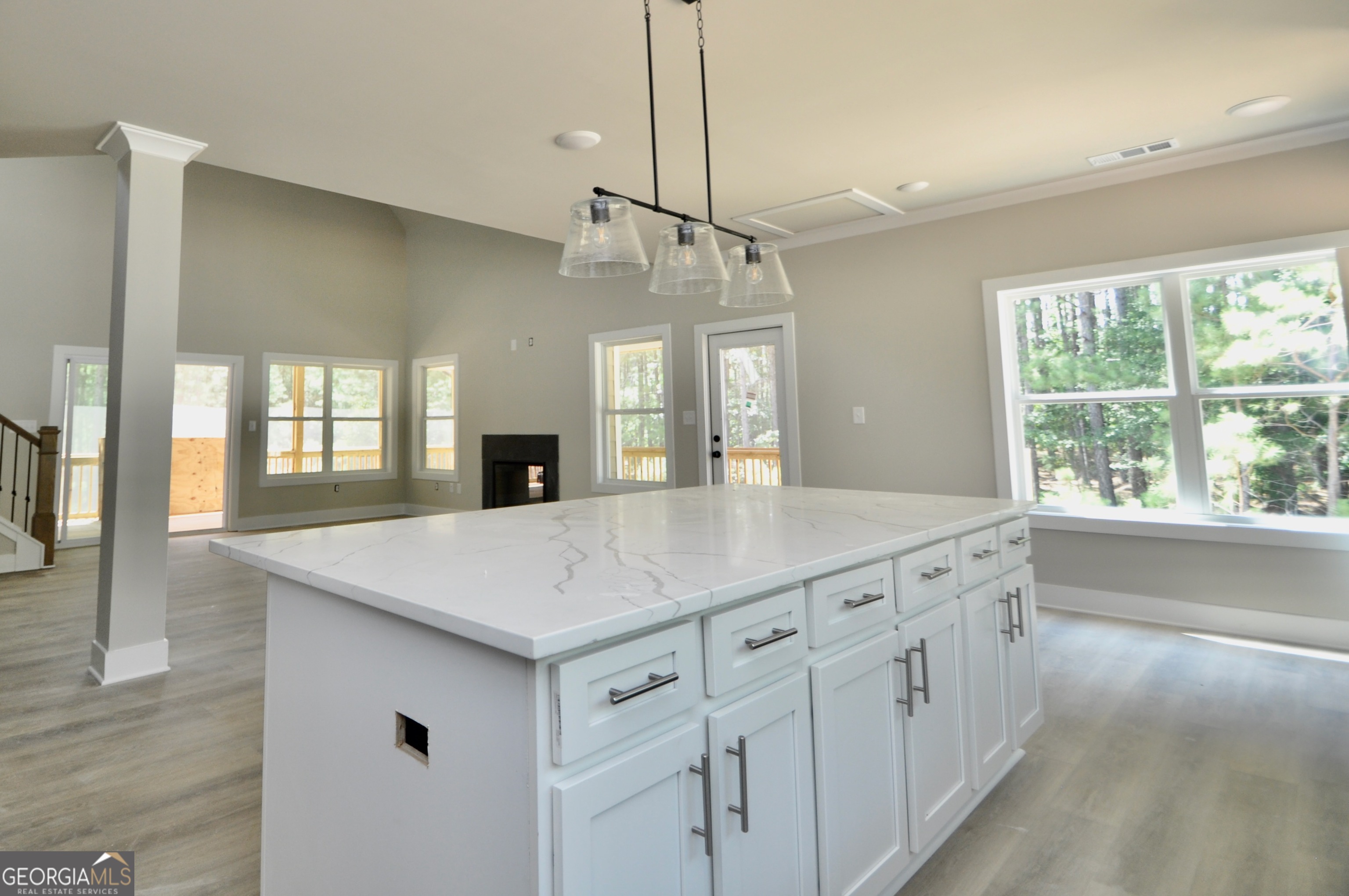 1198 Sunset Cove