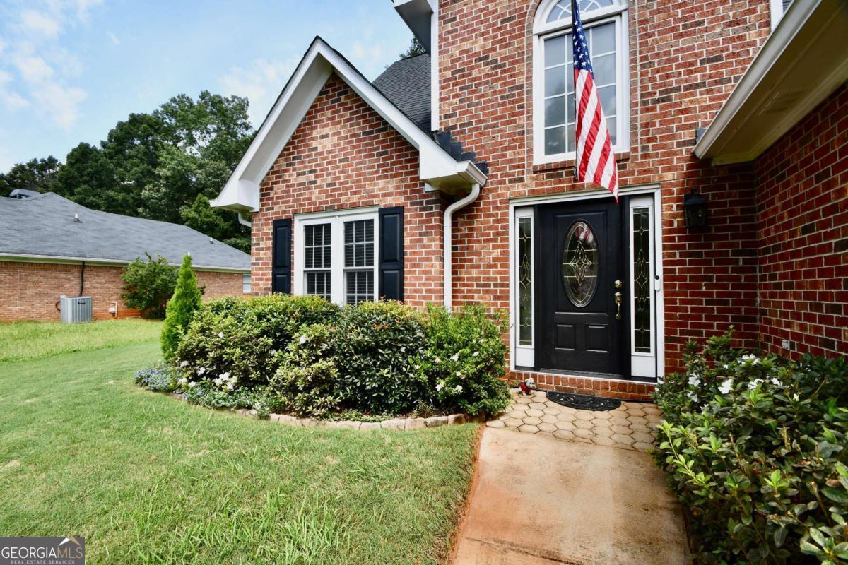 102 Meadow Creek Drive