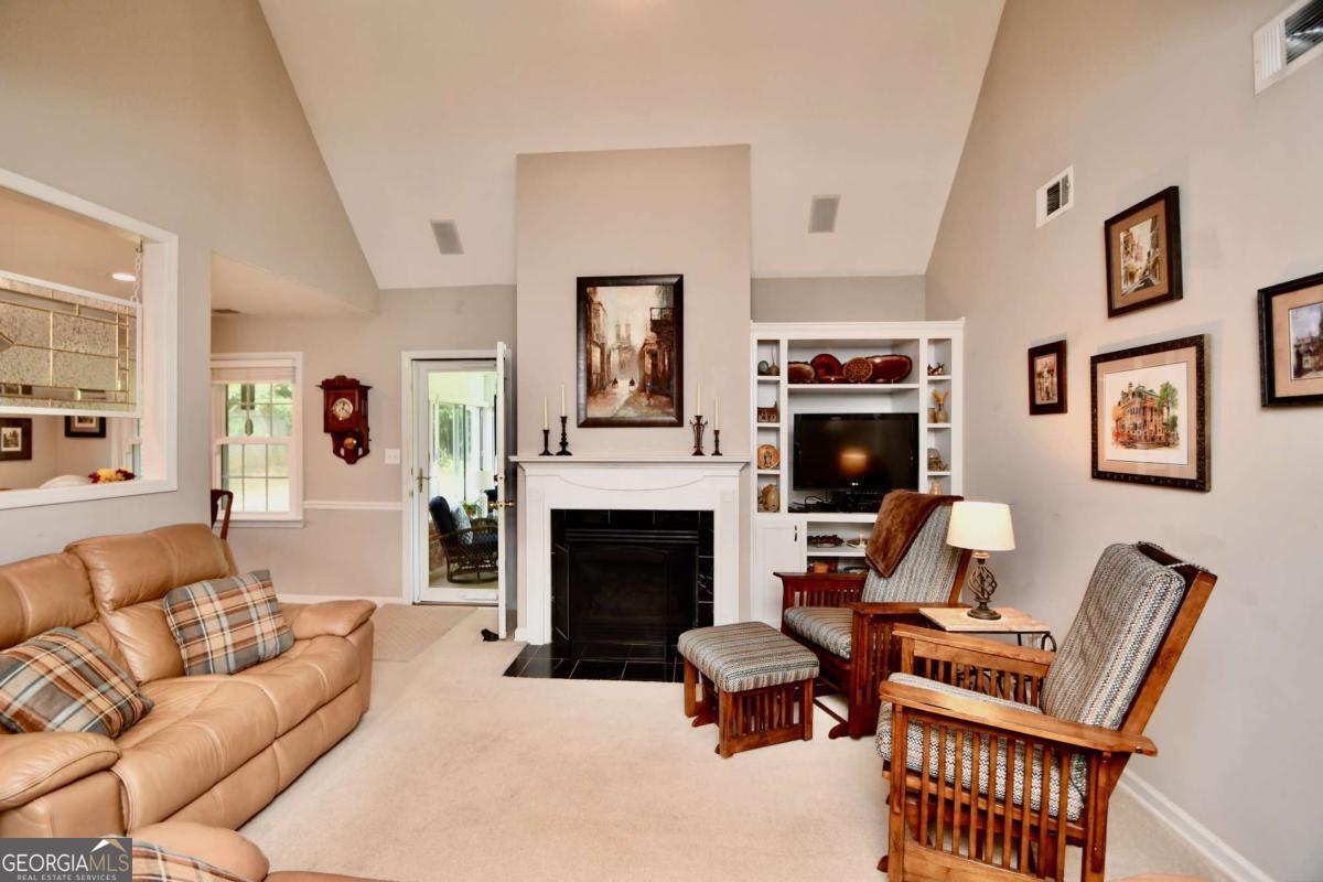 102 Meadow Creek Drive