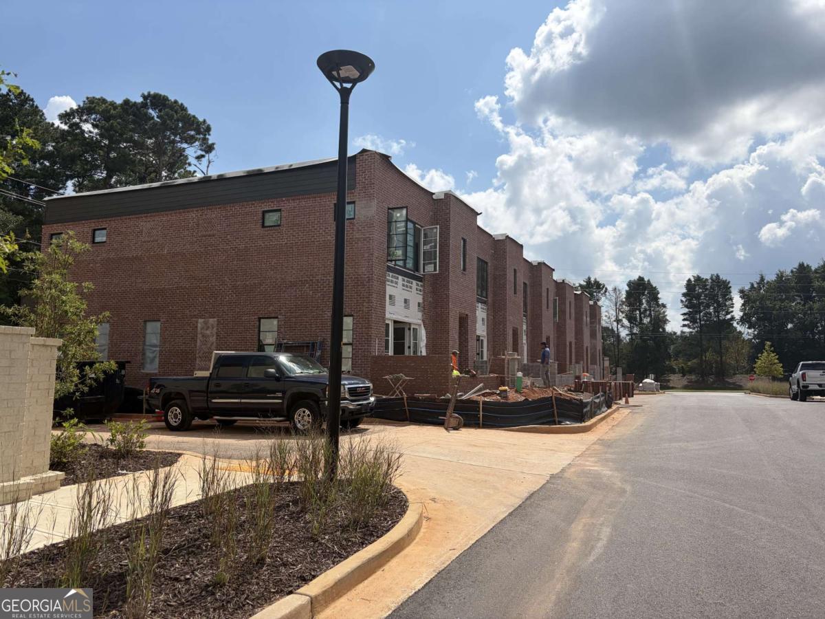 1144 Watson Lane # F4