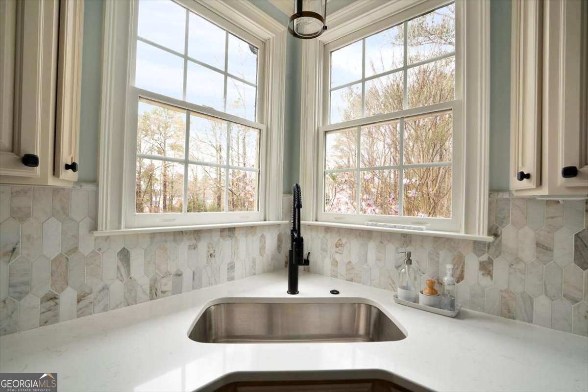 1070 Lexington Court