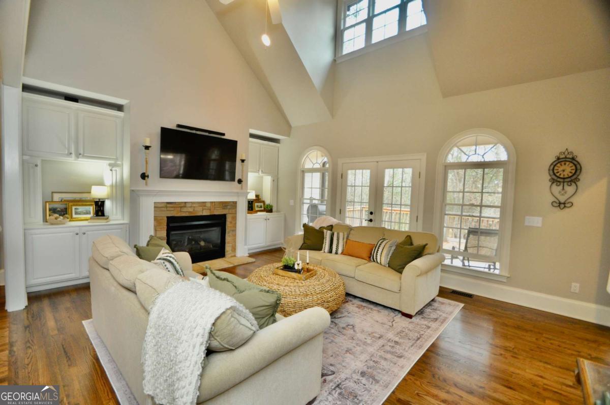 1070 Lexington Court