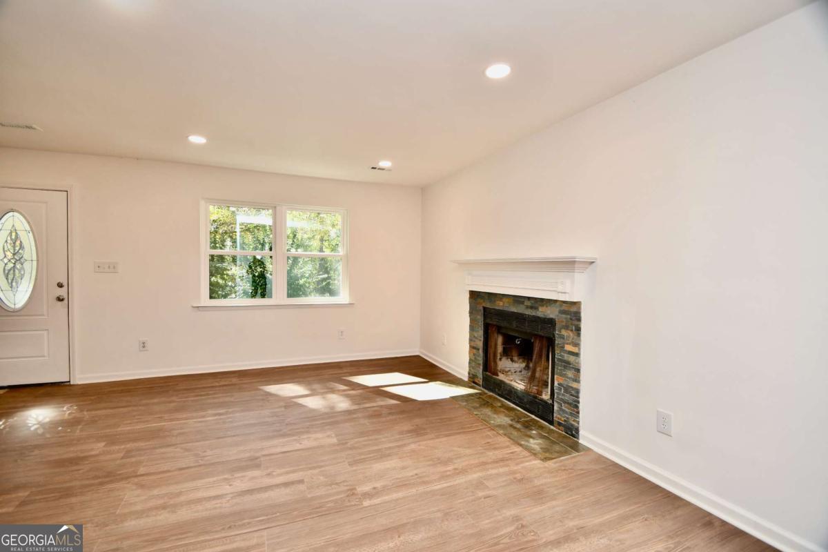 110 Thomas Trail, Covington