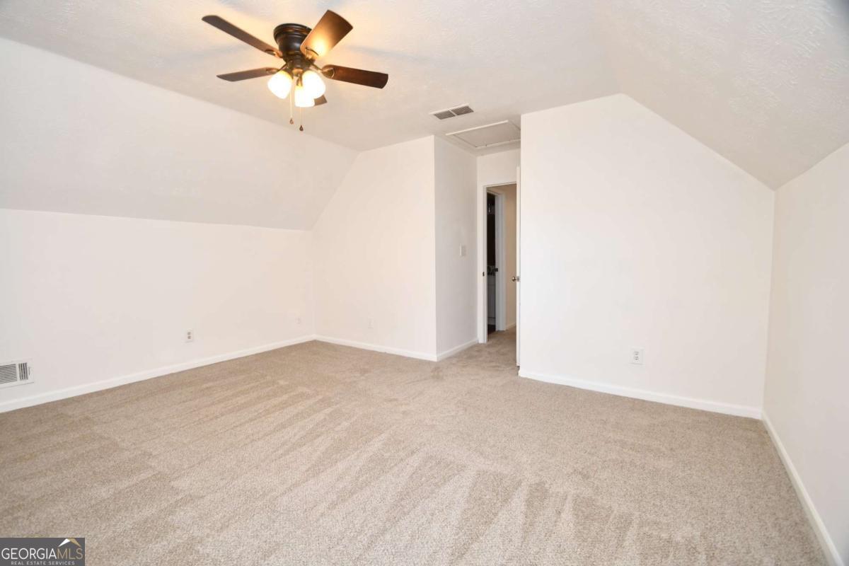 110 Thomas Trail, Covington