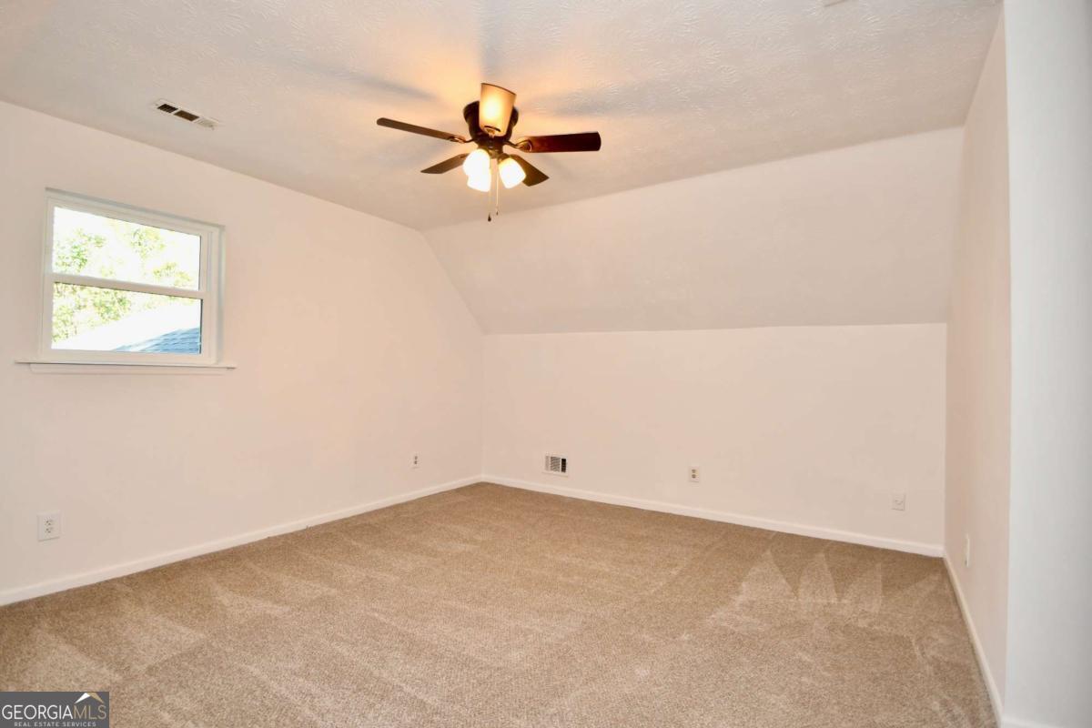 110 Thomas Trail, Covington