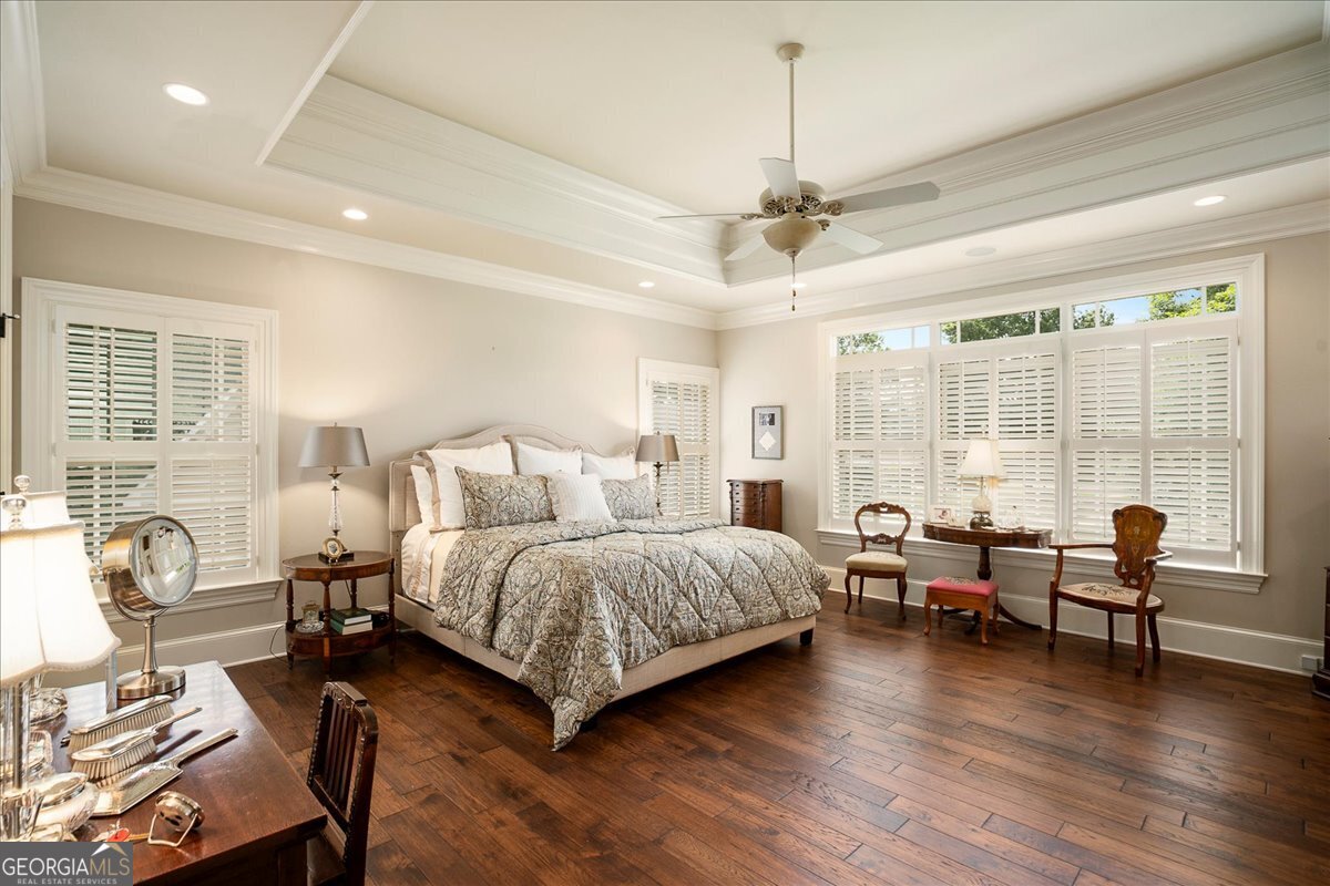 2481 Lakewood Manor Drive