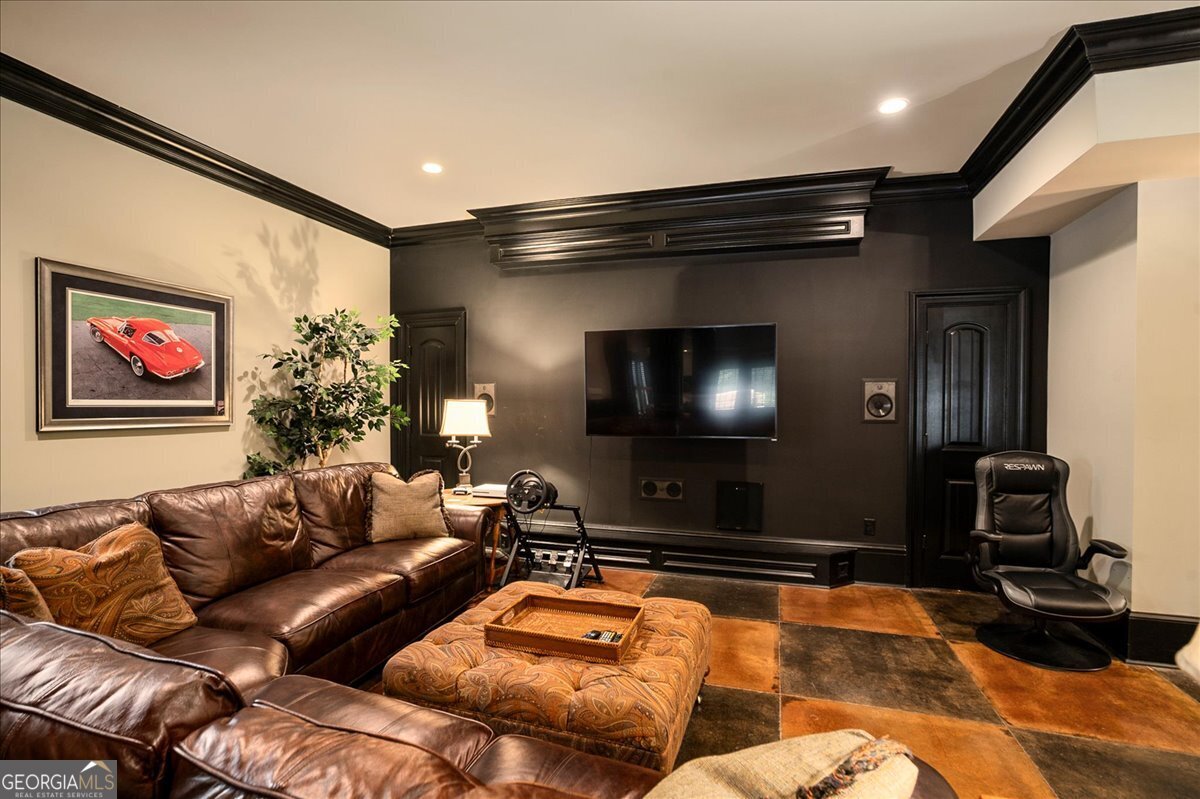 2481 Lakewood Manor Drive