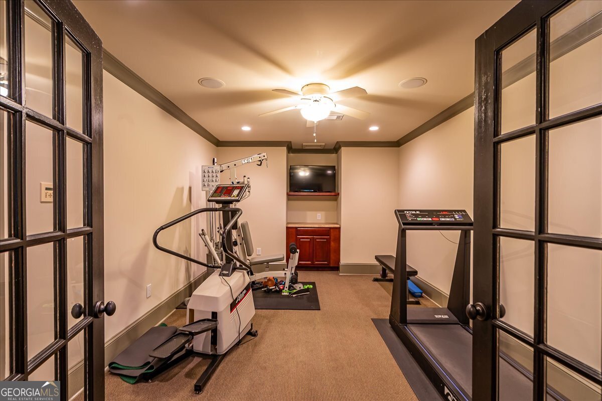 2481 Lakewood Manor Drive