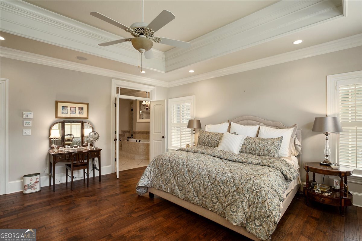 2481 Lakewood Manor Drive