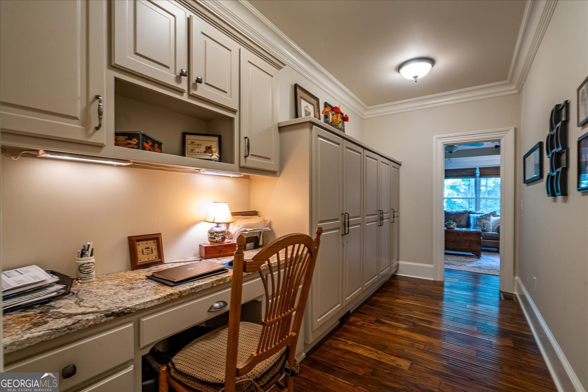 2481 Lakewood Manor Drive