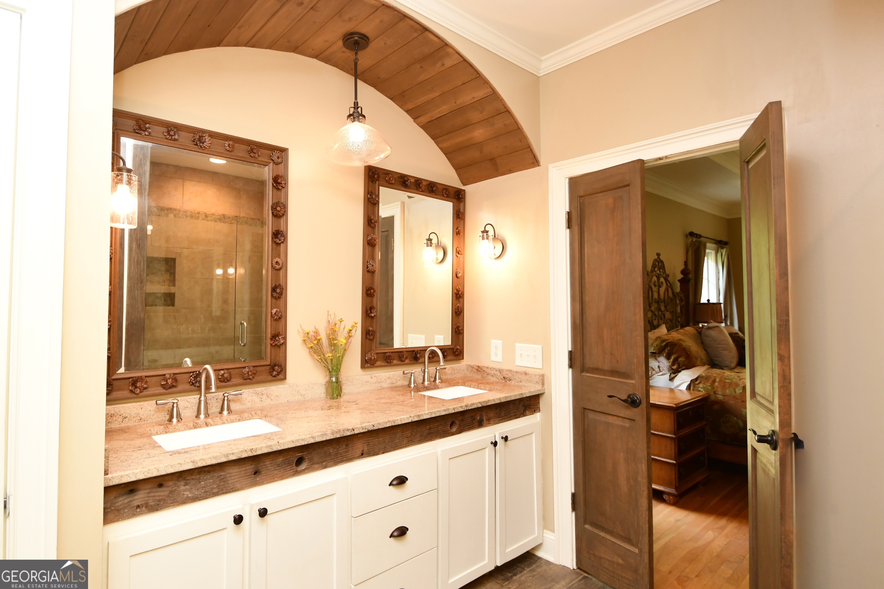 1160 Oaklake Terrace