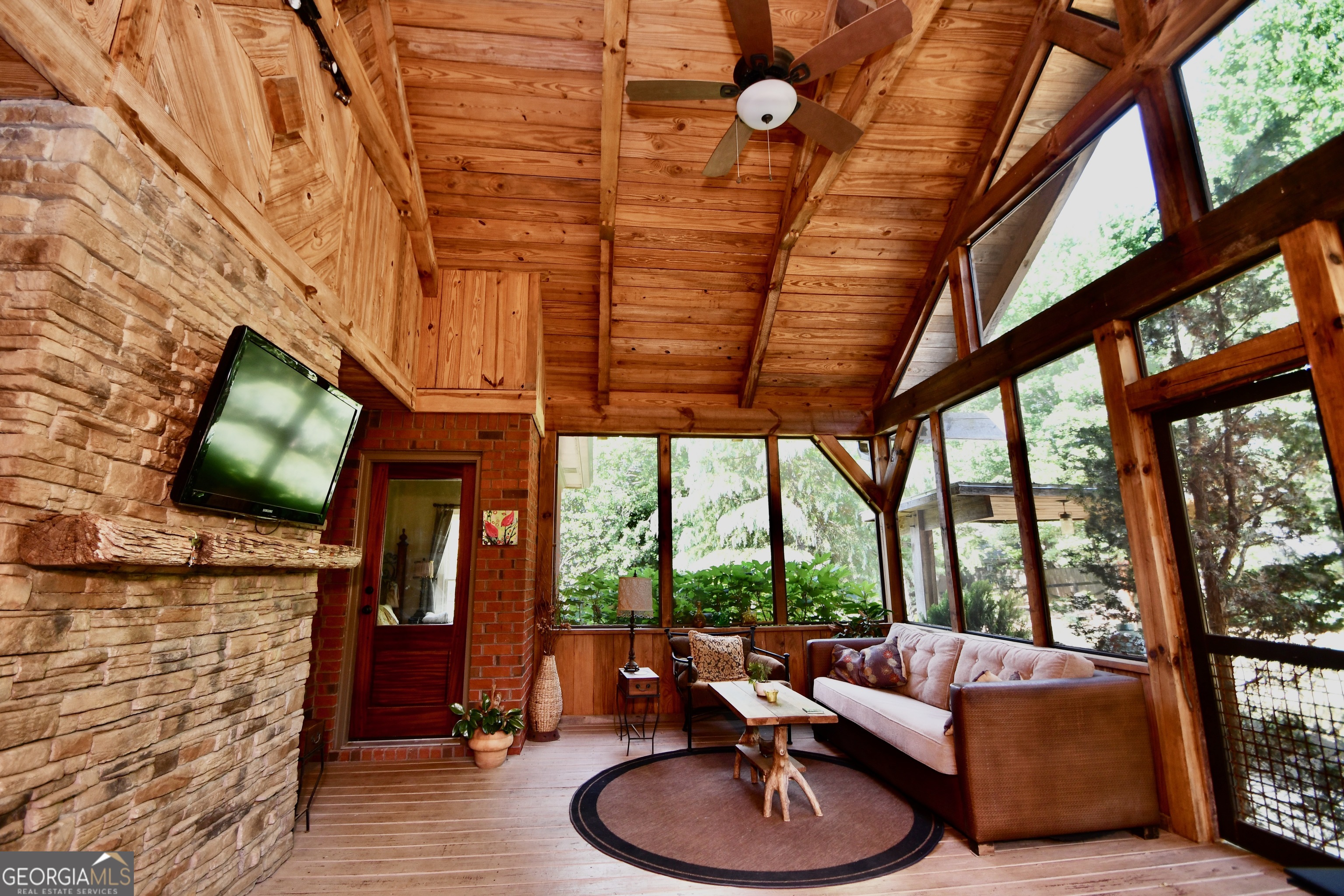 1160 Oaklake Terrace