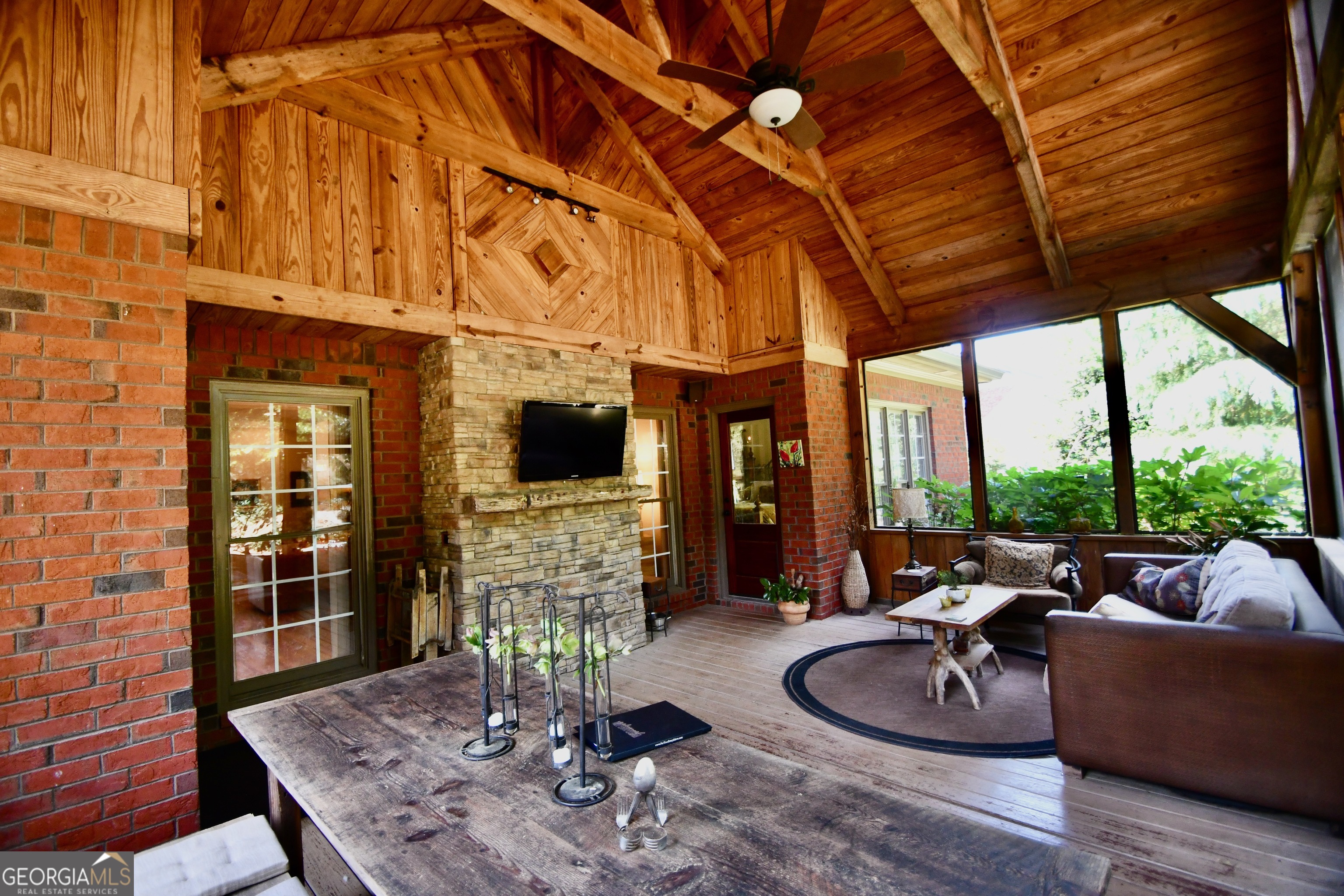 1160 Oaklake Terrace