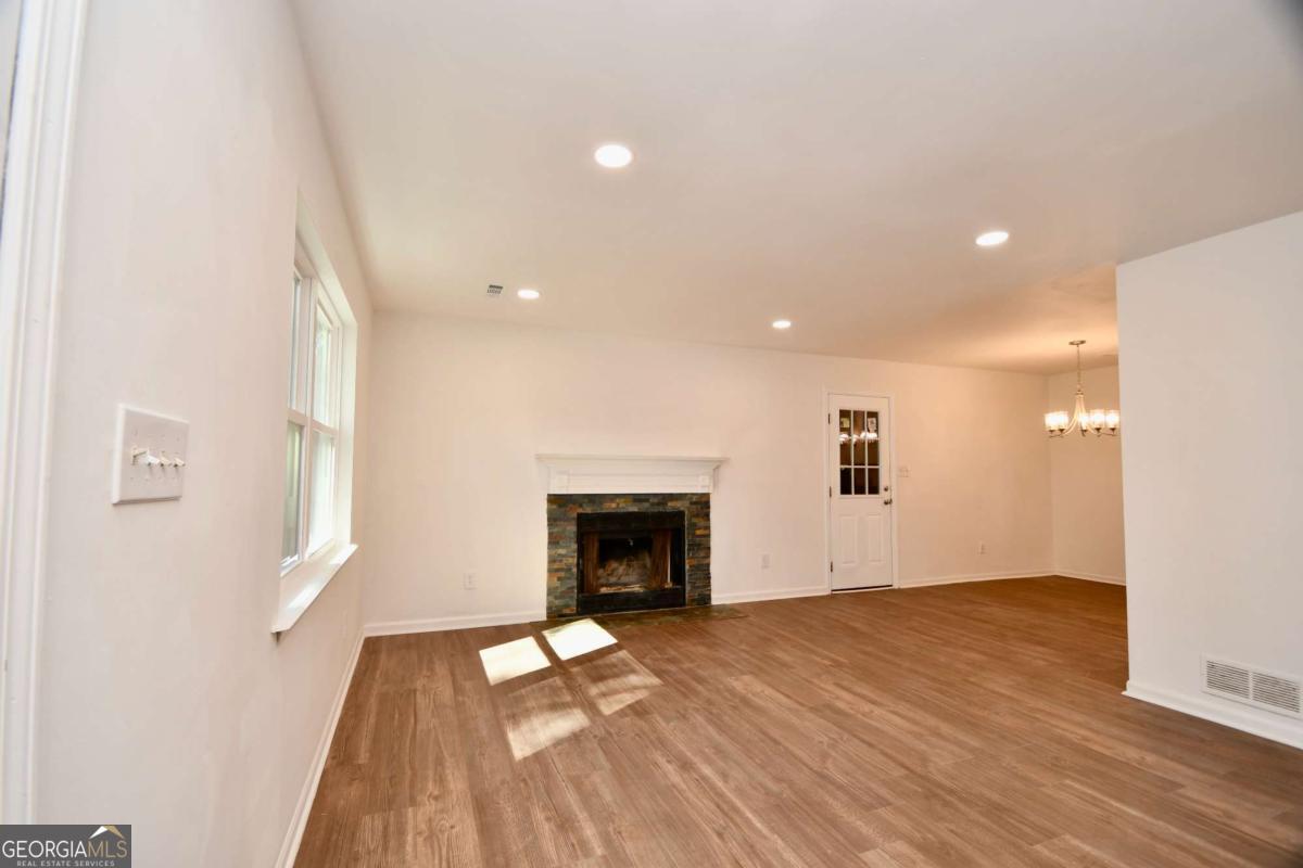 110 Thomas Trail